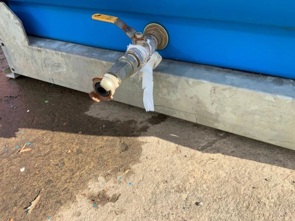 WESTERN STATIC WATER BOWSER & PUMP......1259. 383712013