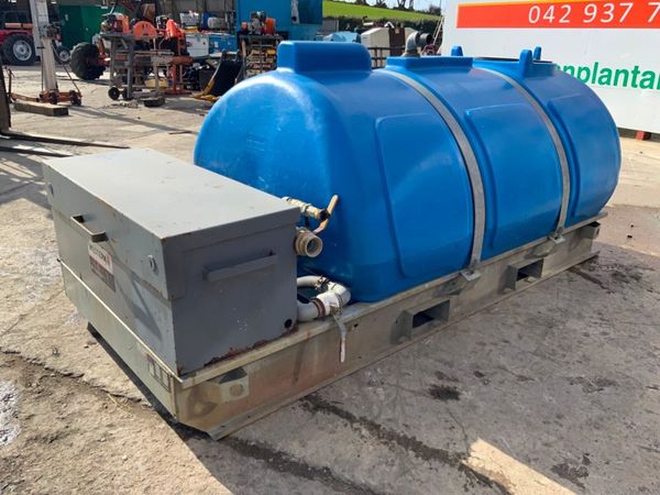 WESTERN STATIC WATER BOWSER & PUMP......1259. 383712018