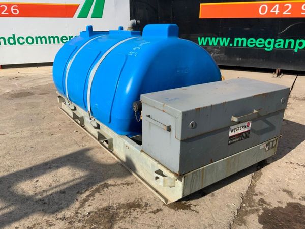 WESTERN STATIC WATER BOWSER & PUMP......1259. 383712027