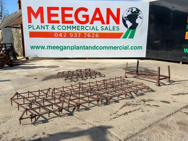 4 SECTION TRAILED PIN HARROW.........129s 383723316