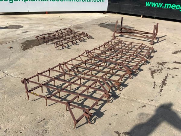 4 SECTION TRAILED PIN HARROW.........129s 383723326