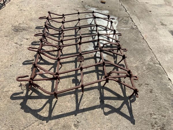 4 SECTION TRAILED PIN HARROW.........129s 383723333