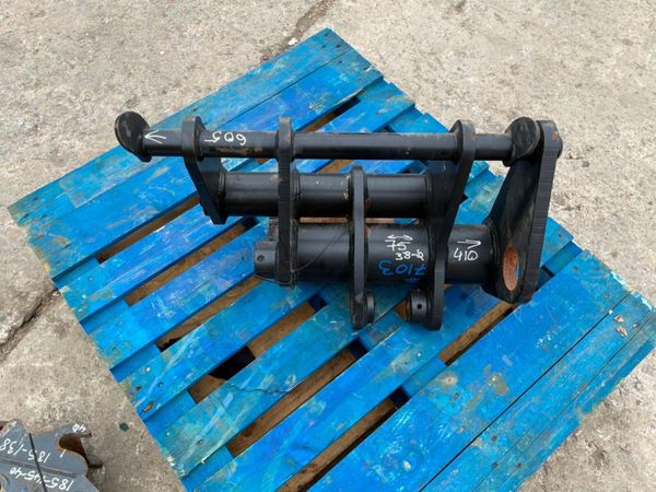 JCB TELETRUK HEADSTOCK CARRIAGE.........7103. 383734368