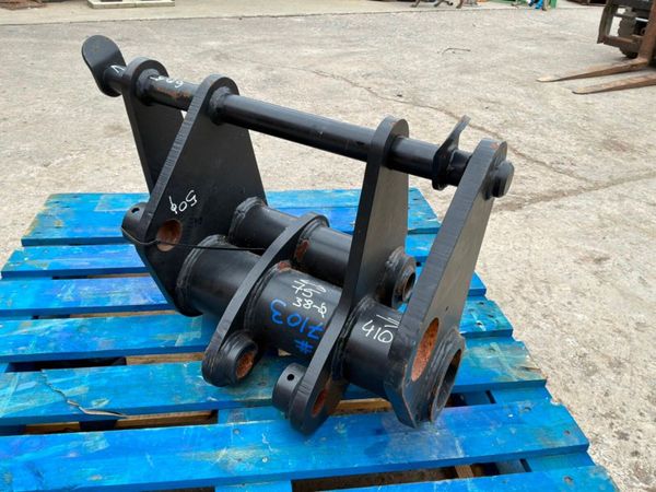 JCB TELETRUK HEADSTOCK CARRIAGE.........7103. 383734371