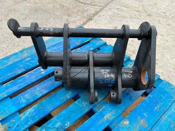 JCB TELETRUK HEADSTOCK CARRIAGE.........7103. 383734374