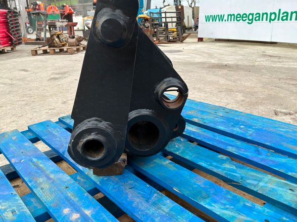 JCB TELETRUK HEADSTOCK CARRIAGE.........7103. 383734377