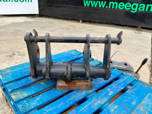 JCB TELETRUK HEADSTOCK CARRIAGE.........7103. 383734380