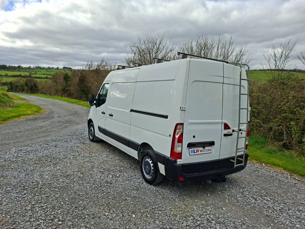 Renault Master 191 MWB 2.3L   Excellent Condition 383867440