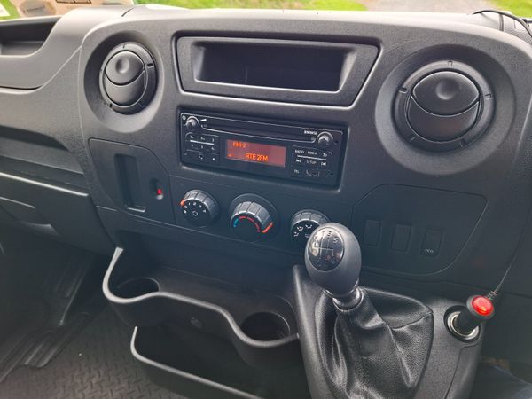 Renault Master 191 MWB 2.3L   Excellent Condition 383868209