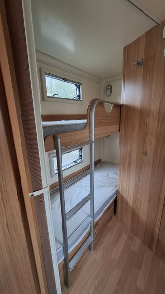 Bailey Pegasus 6 berth caravan 383870080