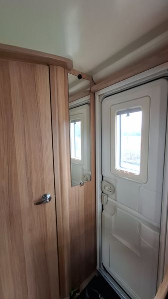 Bailey Pegasus 6 berth caravan 383870082