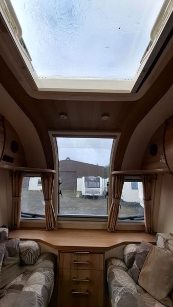 Bailey Pegasus 6 berth caravan 383870086