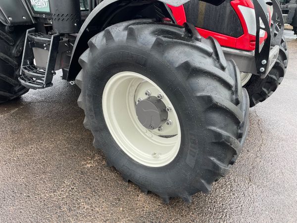 2018 Valtra N103 Hitech 383882719