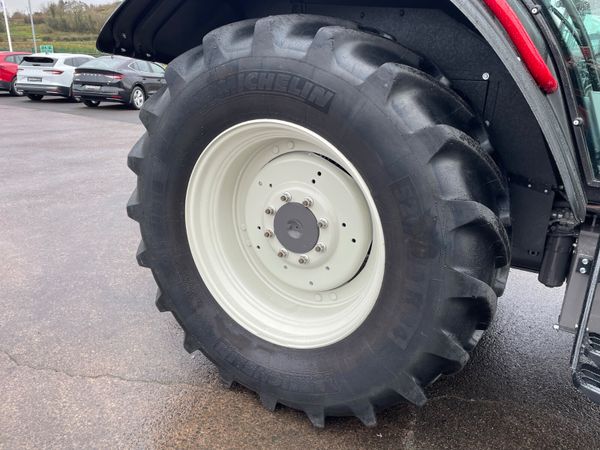 2018 Valtra N103 Hitech 383882720