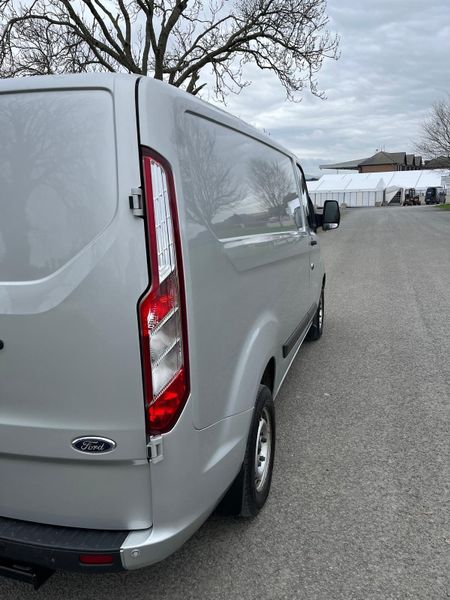 Ford Transit Custom 2022 383899488