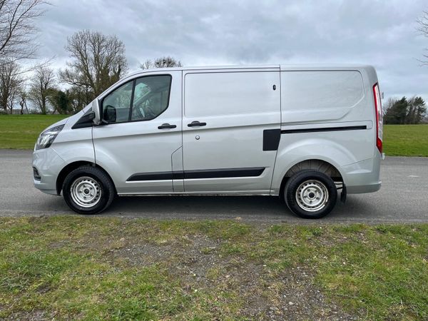 Ford Transit Custom 2022 383899493