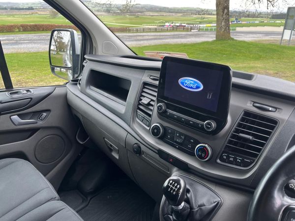 Ford Transit Custom 2022 383899516
