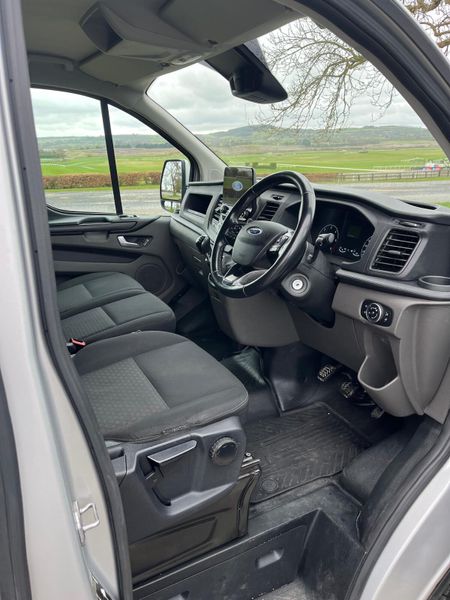 Ford Transit Custom 2022 383899520