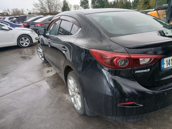 2014 Mazda 3 *For Parts* 383800398