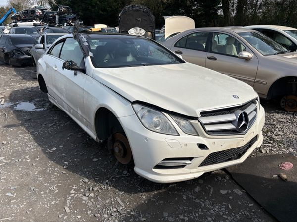 2012 Mercedes EClass Coupe *For Parts* 383800308