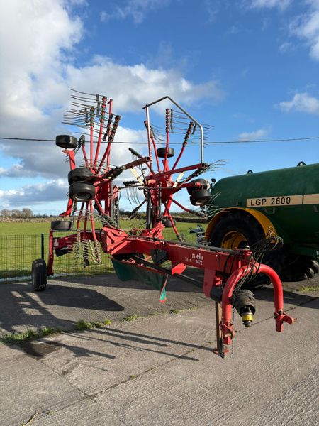 2015 Kverneland Rake 383975870