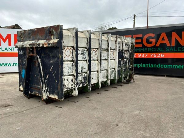 35 yds HOOK LOADER ENCLOSED SKIP BIN.......4003. 383906120