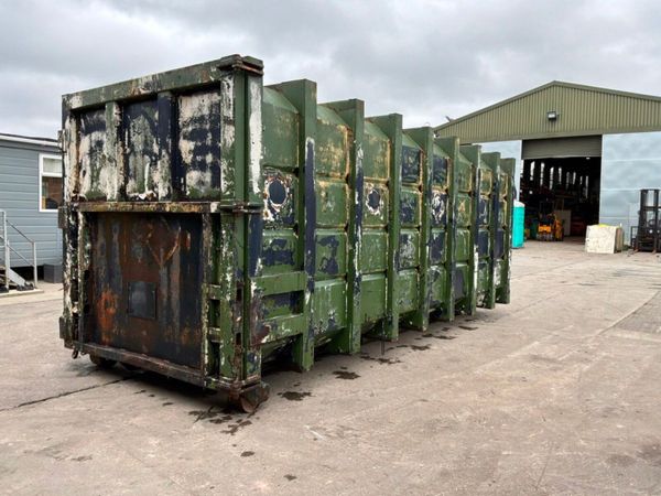 35 yds HOOK LOADER ENCLOSED SKIP BIN.......4003. 383906124
