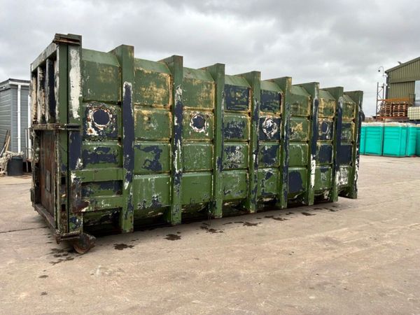 35 yds HOOK LOADER ENCLOSED SKIP BIN.......4003. 383906131