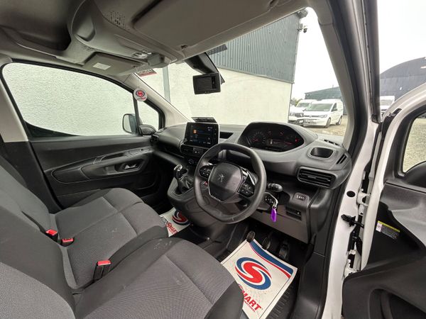 2020 Peugeot Partner ‘Professional 383911911