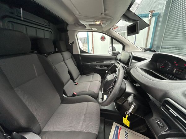 2021 Peugeot Partner ‘86kms - Professional 383913040