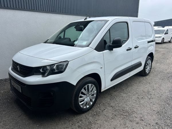 Peugeot Partner 2020 / 2022 383913074