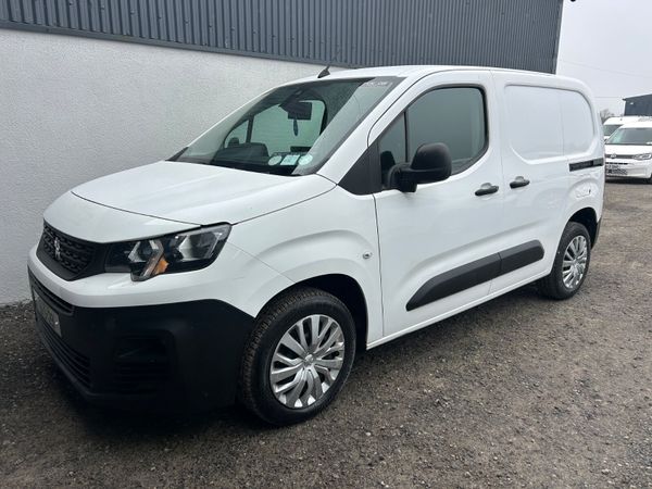 2021 Peugeot Partner ‘86kms - Professional 383913039