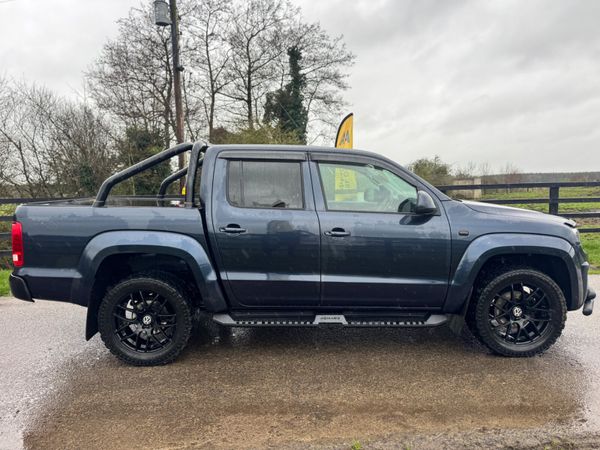 172 Volkswagen Amarok Black Ed BARGAIN***** 384068926