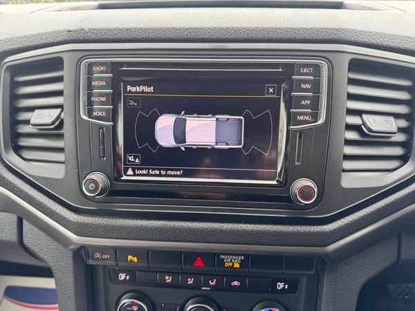 172 Volkswagen Amarok Black Ed BARGAIN***** 384068934