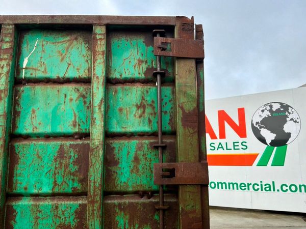 40 YARD HOOK LOADER SKIP BIN ....704P. 384079567