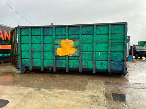 40 YARD HOOK LOADER SKIP BIN ....704P. 384079579