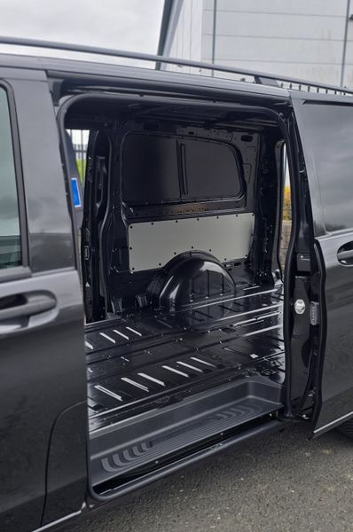 IN STOCK – 2025 PRICING – Vito 119E Select Auto 384007724