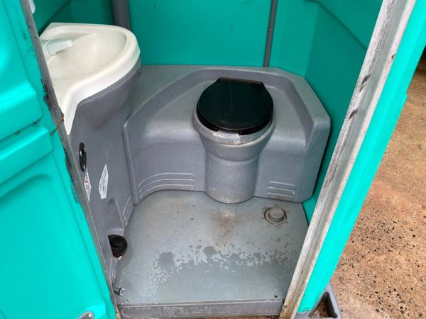 PORTABLE LOO / SELF BUILD SITE TOILET....1043. 384027751