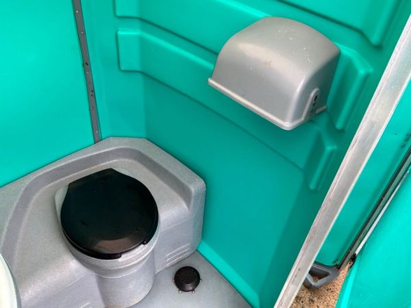 PORTABLE LOO / SELF BUILD SITE TOILET....1043. 384027782