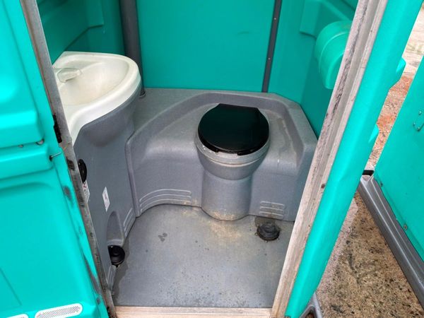 PORTABLE LOO / SELF BUILD SITE TOILET....1043. 384027732
