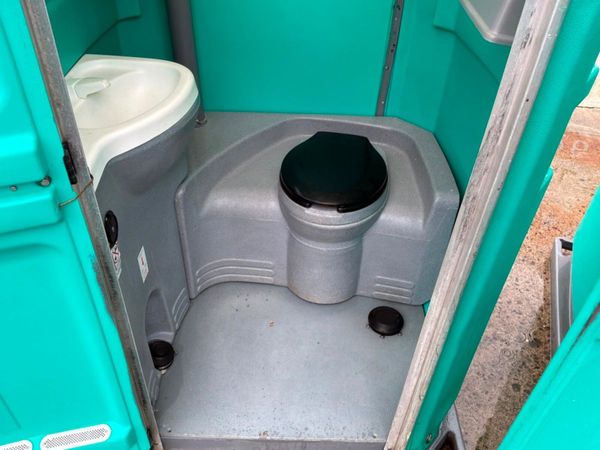 PORTABLE LOO / SELF BUILD SITE TOILET....1043. 384027833