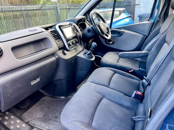 172 Renault Traffic Crew Cab – Ready for Work – VA 384145497