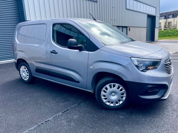 21 Opel Combo – New CVRT – €9,950 + VAT 384147067