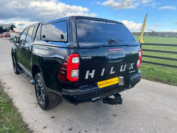 2021 Toyota Hilux Invincible AUTO**** 384154454