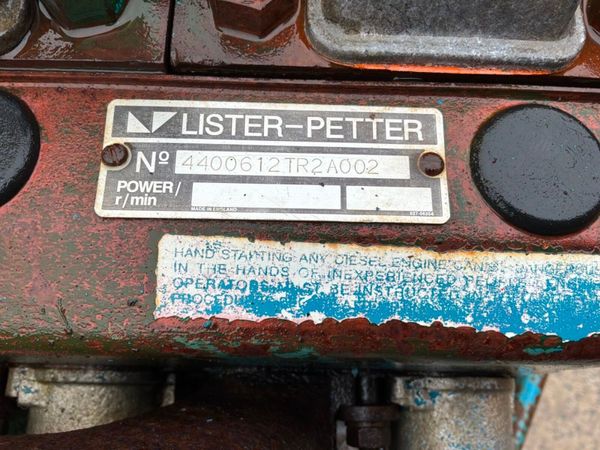LISTER ENGINE WATER PUMP........160s. 384176887