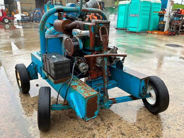 LISTER ENGINE WATER PUMP........160s. 384176889