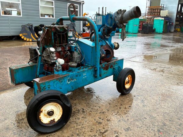LISTER ENGINE WATER PUMP........160s. 384176891