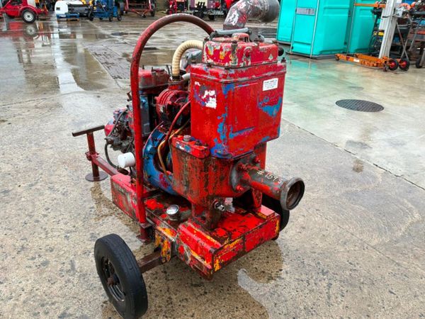 LISTE ENGINE WATER PUMP........159s. 384176943