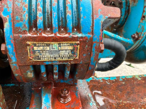 LISTER ENGINE WATER PUMP........160s. 384176900