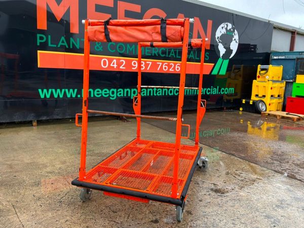 WHEELED MATERIAL TROLLEY..........997t. 384181366